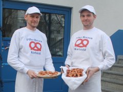 Aktion Spielmobil: „Bäckerei Piller“ spendet Minibrezen-Verkaufserlös